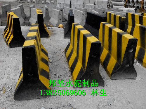 惠州水泥防撞墩廠(chǎng)家